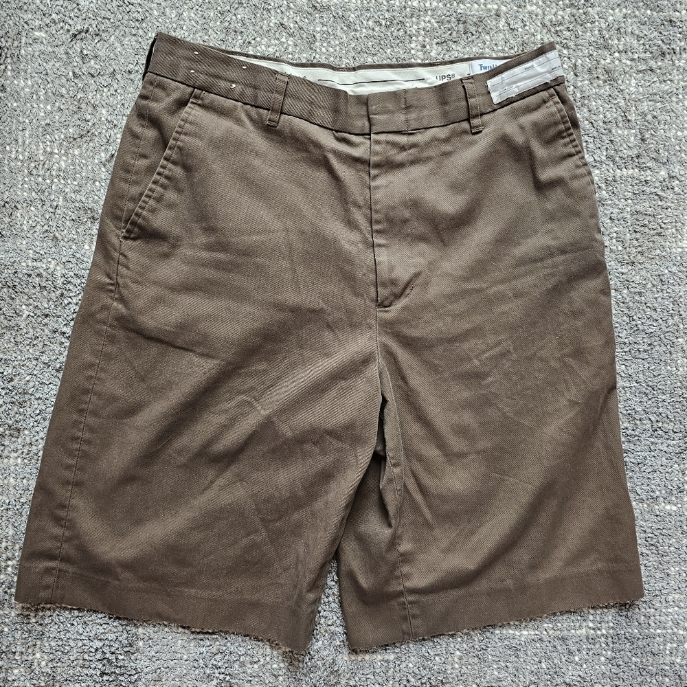 UPS uniformTwinhill Brown Men's Flat Front Delivery Driver Workwear Shorts 32x10